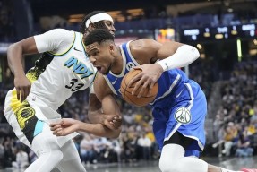 今年会平台-步行者客场击败雄鹿，奥拉迪波砍分