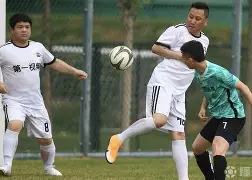 包含强队夺得东方比赛头名，晋级下一轮比赛的词条